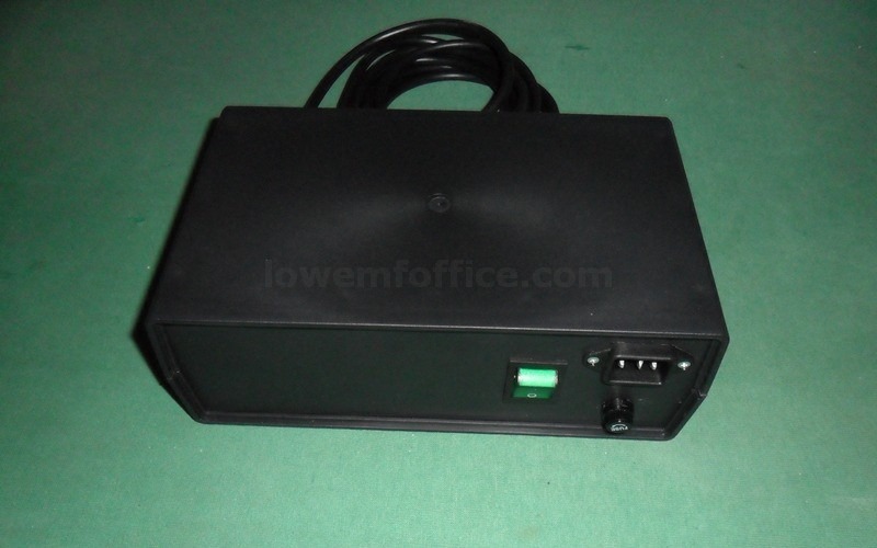 Linear power supply for LCD monitor